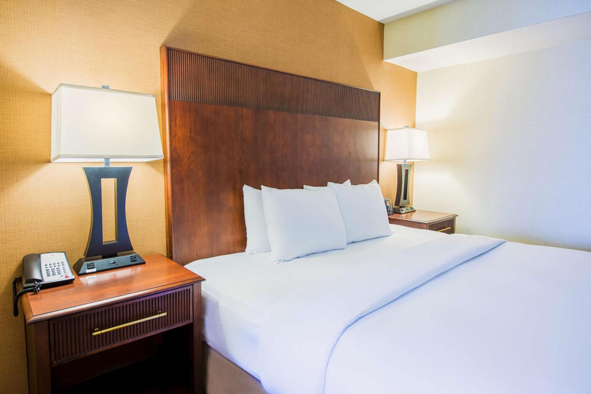Doubletree By Hilton Philadelphia Airport Otel Dış mekan fotoğraf